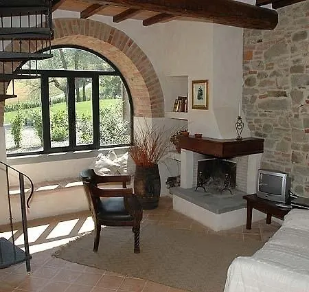 Il Pavone Kır Evi *