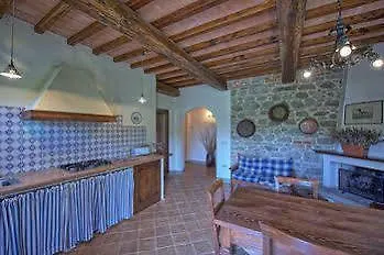 Il Pavone Monte Santa Maria Tiberina