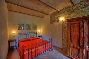 Il Pavone Kır Evi